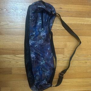 Lululemon yoga mat bag